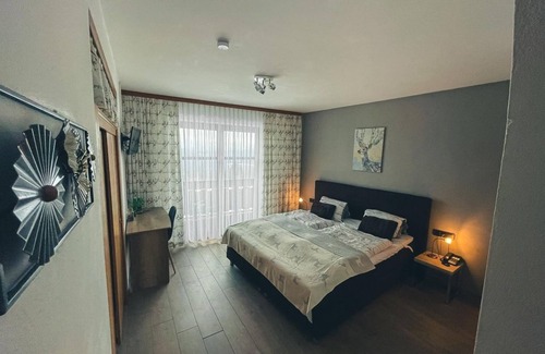 Millstatt Bed & Breakfast | Doppelzimmer 5, WC und Dusche Getrennt, Südbalkon - Hotel-gasthof Lammersdorf