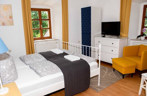 Mistelgau Cottage | Doppelzimmer - Gutshof Mengersdorf