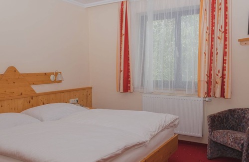 Attersee Apartment | Doppelzimmer Mansarde - Hotel Hemetsberger