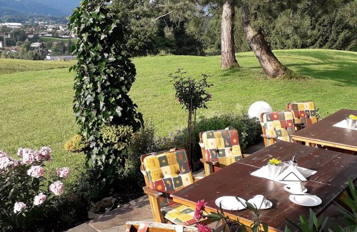 Kramsach Cottage | Doppelzimmer mit Balkon - Pension Christoph
