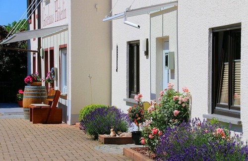 Bad Bellingen Apartment | Doppelzimmer Nr. 3, ca. 18qm, Max. 2 Personen