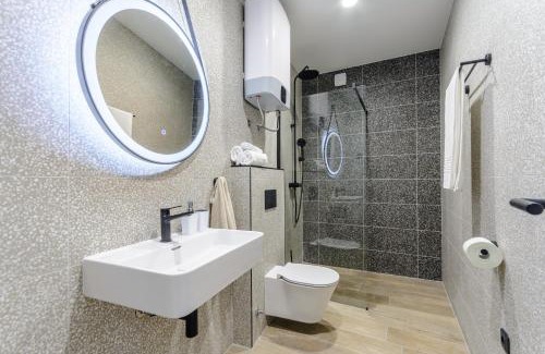 Sutivan House | Dora rooms and studios