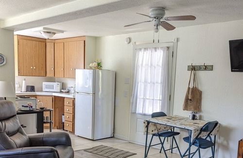 Gold Beach Cottage | Dorothy's place