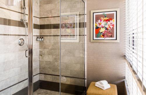 Downtown Portland Hotel | Dossier