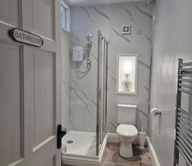 Richmond Apartment | Dots Place 14 Darlington Road DL10 7AW