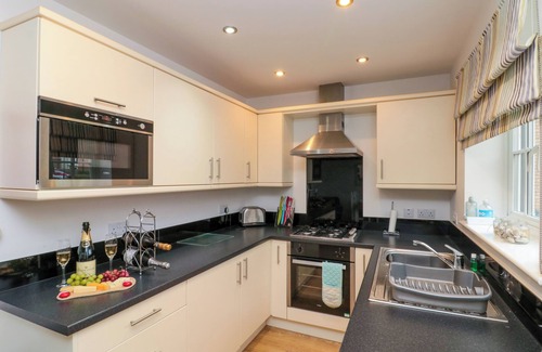 Filey Cottage | Dotty's Sunshine Cottage