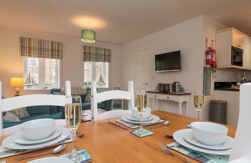 Filey Cottage | Dotty's Sunshine Cottage