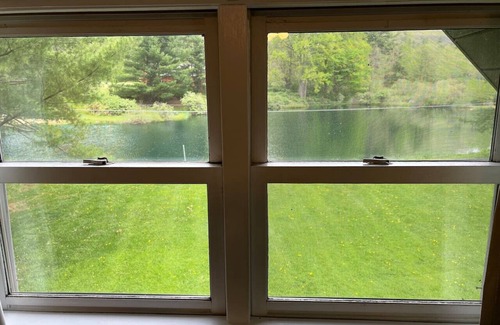 Wellsboro Hotel | Double Queen + Twin | Motel Suite Near Wellsboro