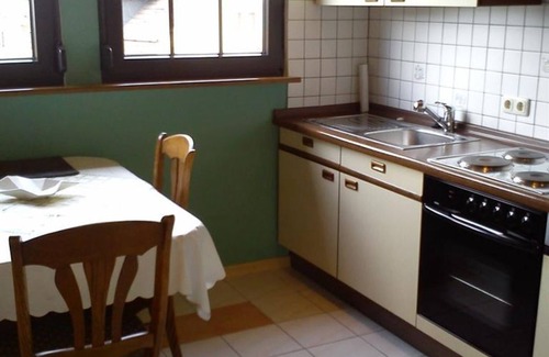 Anschau Apartment | Double Room (1. OG) - Apartment Family Schmitz