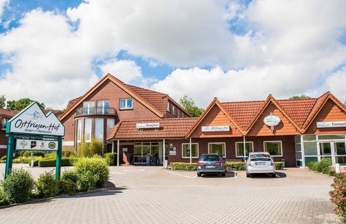 Leer House | Double room First-Class - Hotel Ostfriesen-Hof - 14003