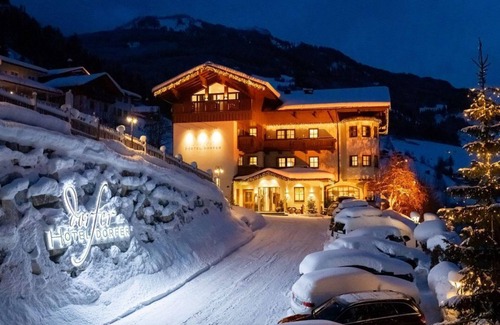 Grossarl House | Double room L short - Hotel Dorfer