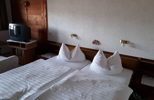 Schoppernau Bed & Breakfast | Double room max. 2P - Greber Christine - Frühstückspension Fernblick