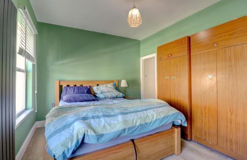 Newham House | Double Room Plaistow E13