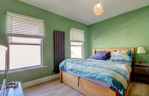 Newham House | Double Room Plaistow E13
