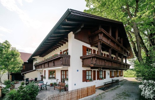 Seeg Apartment | Double room Schlicke with shower, WC - Linde, country house