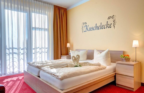 Ahlbeck House | Double room special - Aparthotel Strandhus Trivago Award Best 3-star hotel