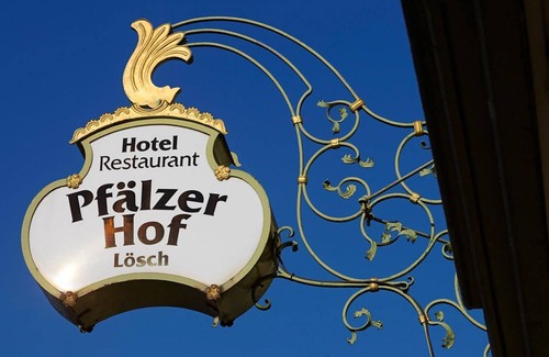 Roemerberg Cottage | Double room Stammhaus - Hotel-Restaurant Pfälzer Hof