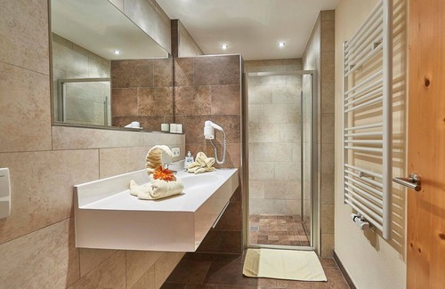 Stuhlfelden House | Double Room Vergissmeinnicht - Schweizerhaus, Hotel-Gasthof