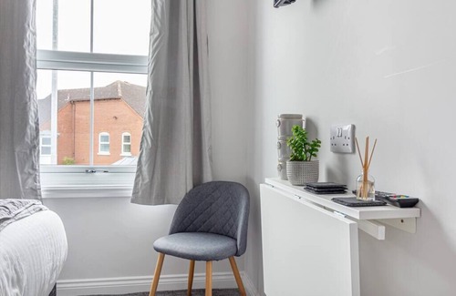 Grimley Apartment | Double Room with En-suite