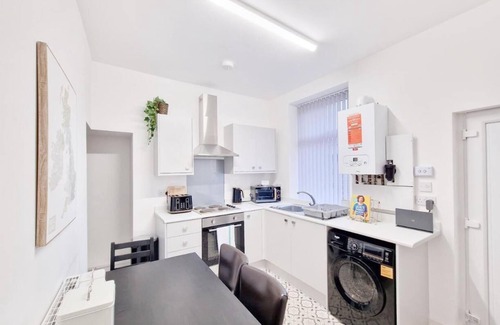 Burnley House | Double Room with Ensuite RM 1