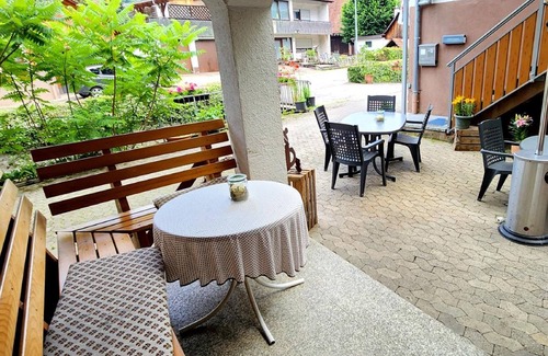 Ohlsbach Apartment | Double room with shower/WC - Gästehaus Tagescafe Eckenfels