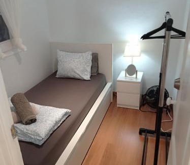 Esquerra de l'Eixample Apartment | Double & Single room Arago Street