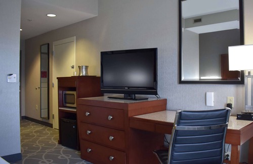 Asheville Hotel | DoubleTree by Hilton Asheville - Biltmore