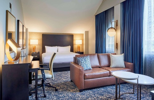 Roswell Hotel | DoubleTree by Hilton Atlanta - Roswell