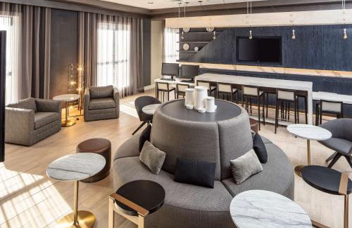 Chelsea Hotel | DoubleTree by Hilton Boston Logan Airport Chelsea
