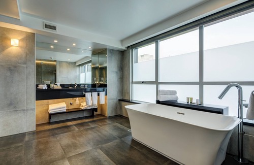 Santiago Hotel | DoubleTree by Hilton Hotel Santiago - Vitacura