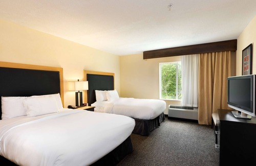 Savannah Hotel | DoubleTree by Hilton Hotel Savannah Airport