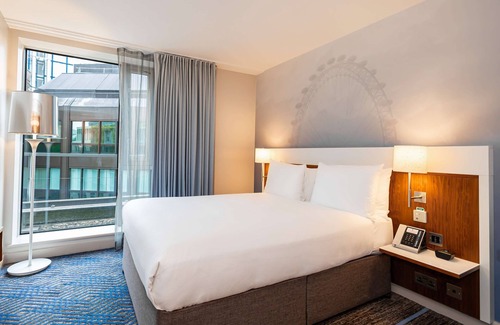 Tower Hill Hotel | DoubleTree by Hilton Hotel London -Tower of London