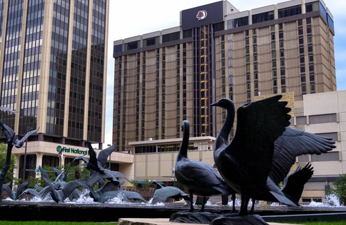 Downtown Northeast Hotel | DoubleTree by Hilton Omaha Downtown