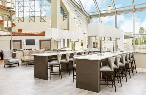 Airport North Hotel | DoubleTree by Hilton Orlando Airport Hotel