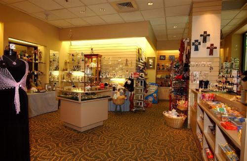North San Antonio - SAT Hotel | DoubleTree by Hilton San Antonio Airport