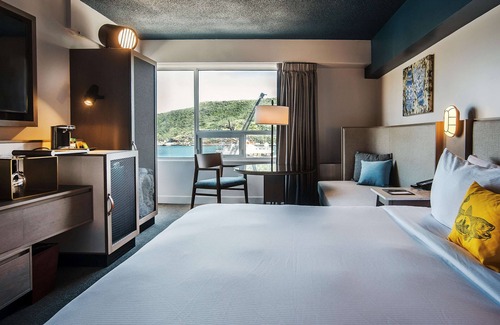 Downtown St. John's Hotel | DoubleTree by Hilton St. John's Harbourview