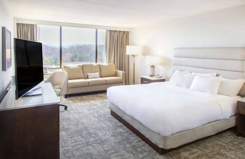 Rio Hotel | DoubleTree by Hilton Hotel Charlottesville