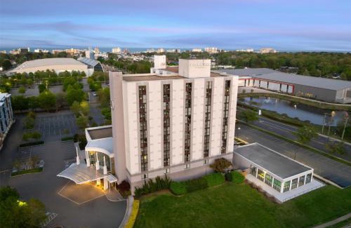Northeast Virginia Beach Hotel | DoubleTree by Hilton Virginia Beach