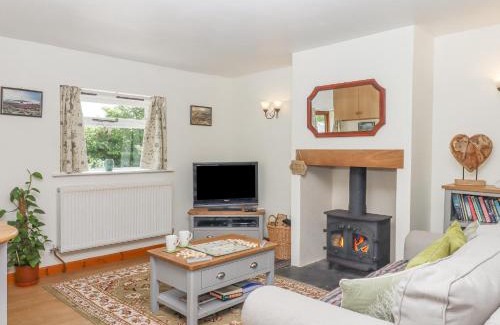 Ash Mill House | Dove Cottage