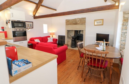 Catton Cottage | DOVE COTTAGE, romantic, character holiday cottage in Allendale