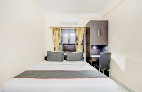 Ballygunge Hotel | Dover Inn By BookMeriHotel.com