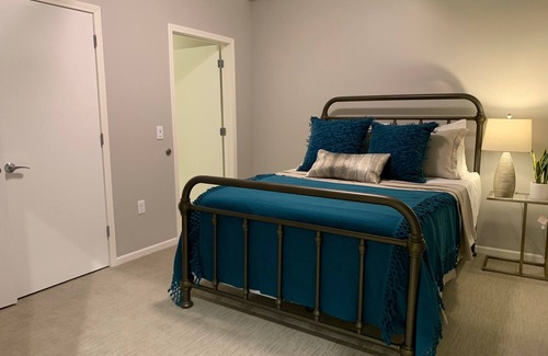 Downtown St. Paul Apartment | Downtown 2 BR 2 Bath Apartment at R7 Lofts