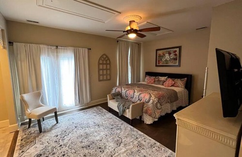 Owensboro Villa | Downtown Dream