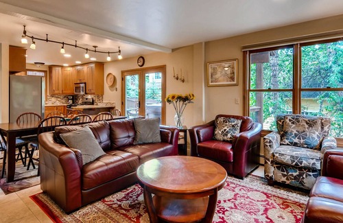 Weisshorn House | Downtown Home w/Mountain Views + Hot Tub + Ski Shuttle - Raven's Call Chalet