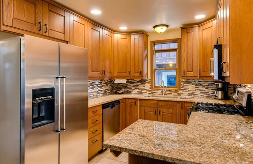 Weisshorn House | Downtown Home w/Mountain Views + Hot Tub + Ski Shuttle - Raven's Call Chalet