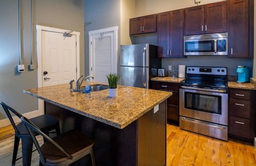Grand Rapids Apartment | Downtown Loft Stay with King bed Entire Condo