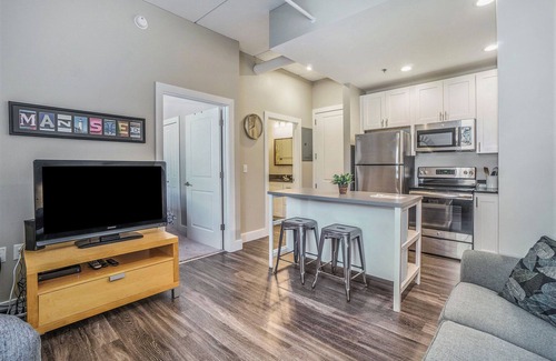 Manistee Condo | Downtown Manistee Efficiency Condo