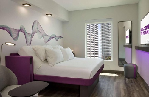 Downtown Miami Hotel | Downtown Miami Tech-Led Condo w/Pool, Fitness Center & Sunset Views - 4 Units