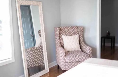 Elizabethtown Apartment | Downtown Single Private Upstairs Apartment