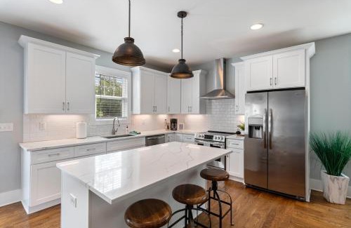 North Nashville House | Downtown Stunner